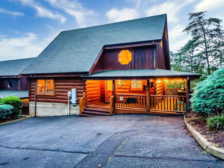 Cabin-N-Smokys! Indoor Resort Pool Views Hot Tub Game Room Sevierville Extérieur photo