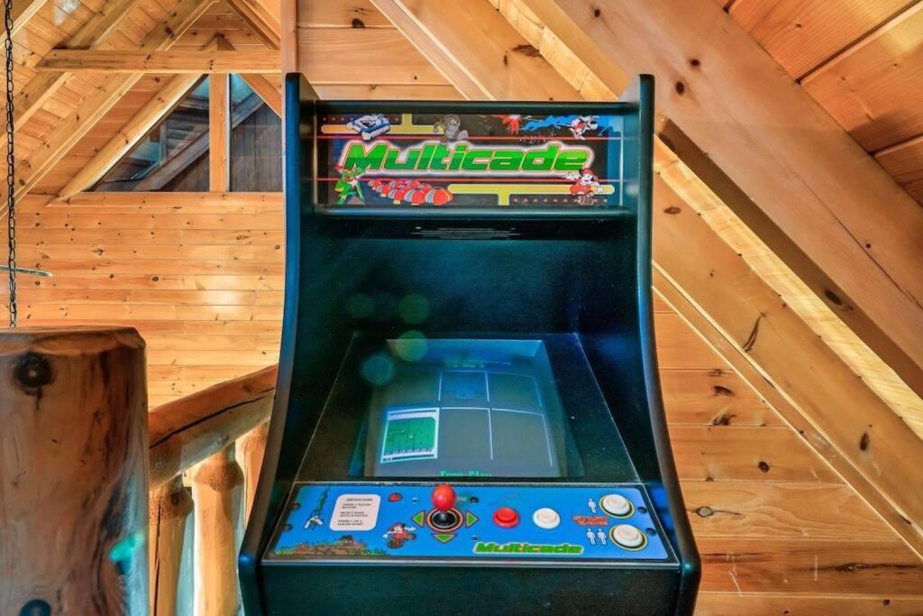 Cabin-N-Smokys! Indoor Resort Pool Views Hot Tub Game Room Sevierville Extérieur photo