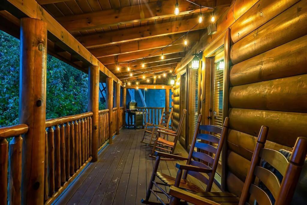 Cabin-N-Smokys! Indoor Resort Pool Views Hot Tub Game Room Sevierville Extérieur photo