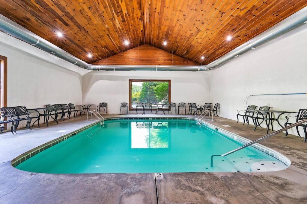 Cabin-N-Smokys! Indoor Resort Pool Views Hot Tub Game Room Sevierville Extérieur photo